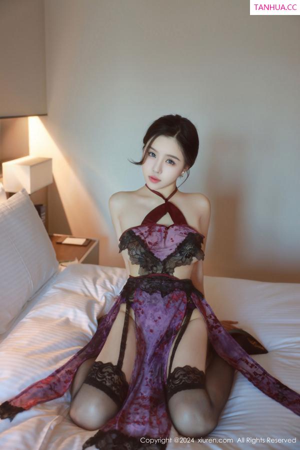   [XiuRen]高清写真图 2024.10.16 No.9292 唐翩翩 美腿黑丝第19张图片